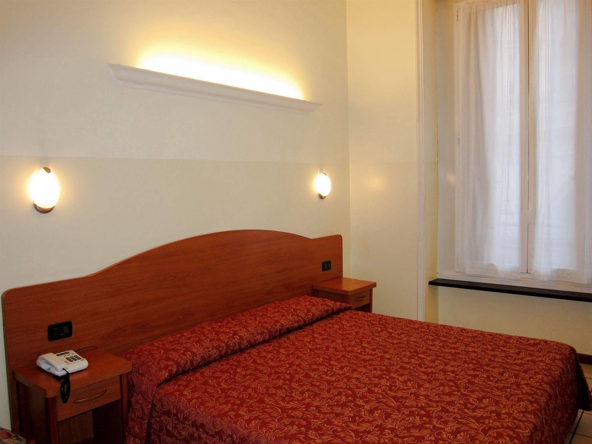 Soana City Rooms Генуя Экстерьер фото