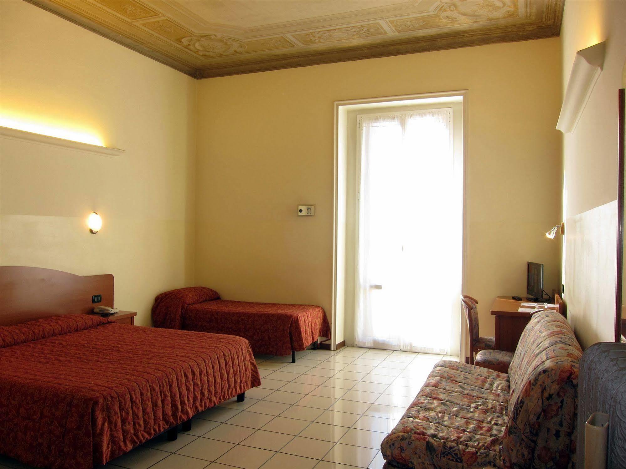 Soana City Rooms Генуя Экстерьер фото