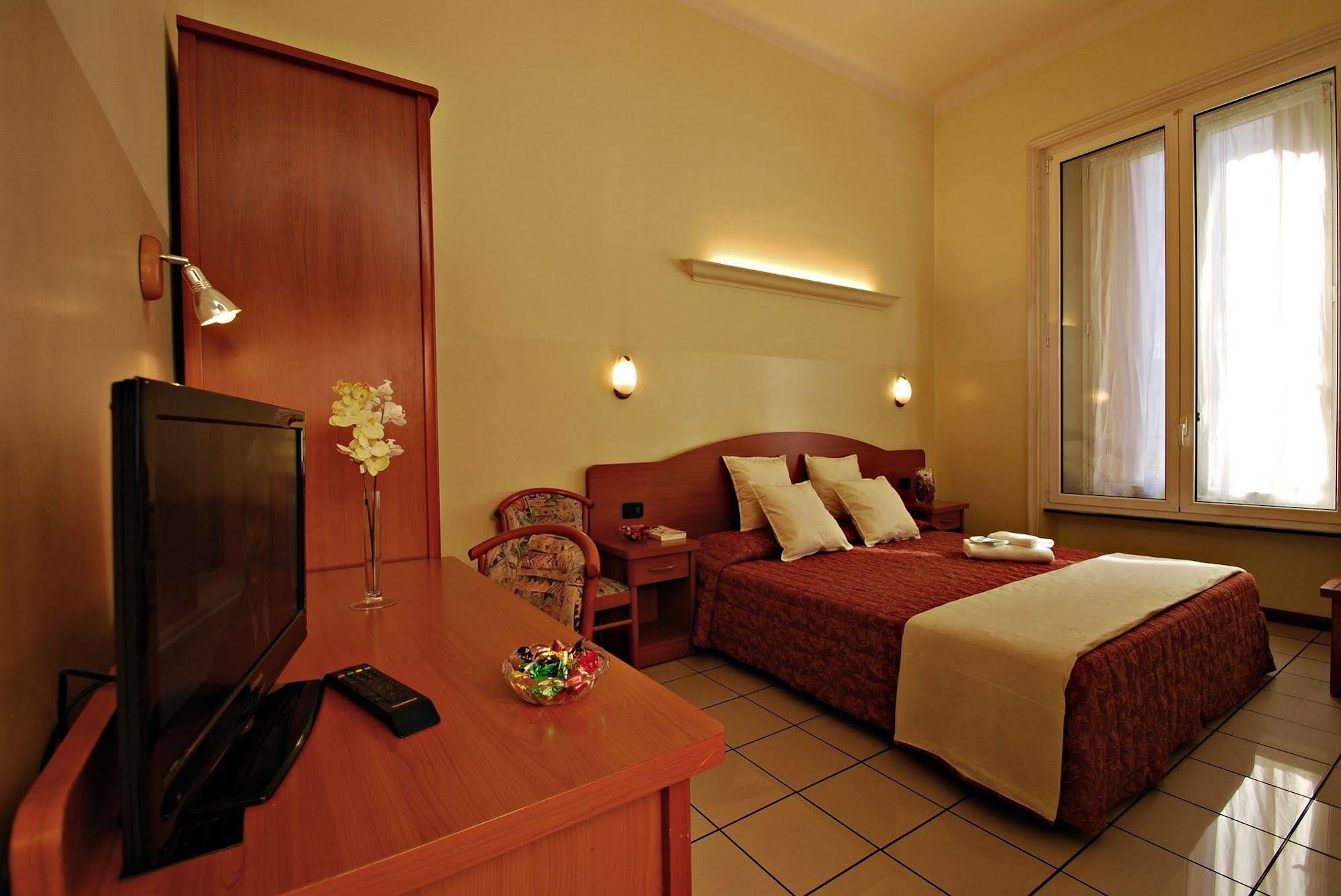 Soana City Rooms Генуя Экстерьер фото