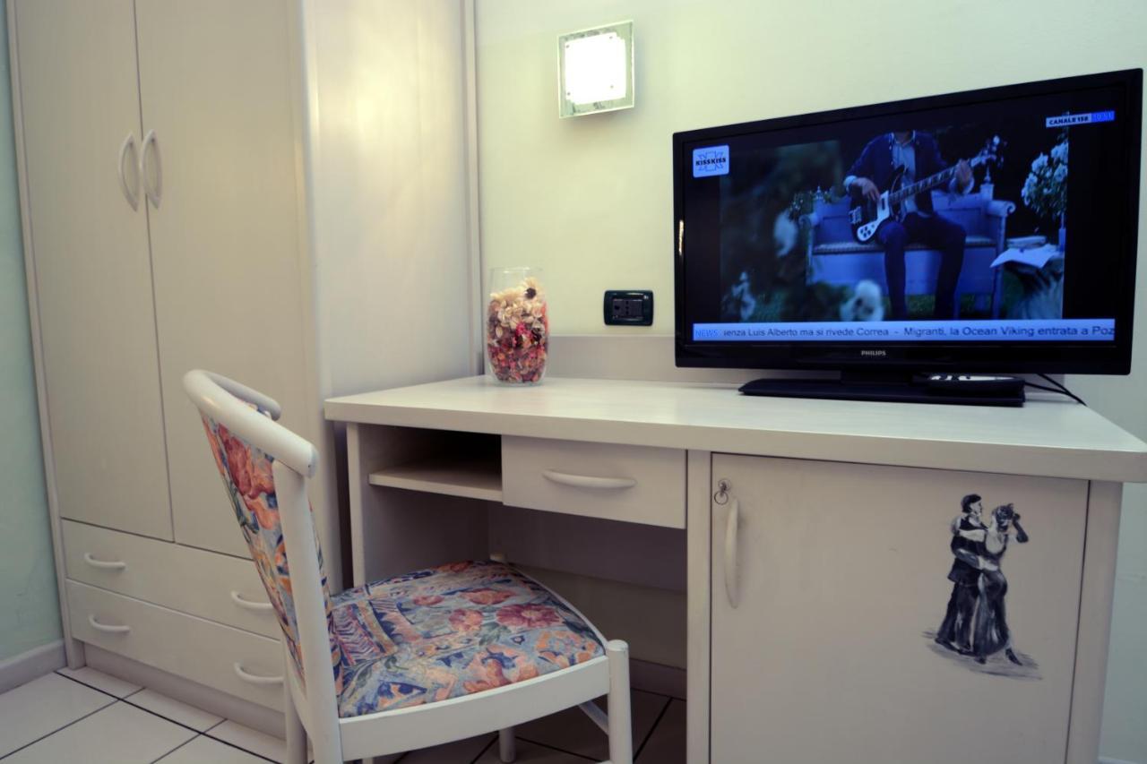 Soana City Rooms Генуя Экстерьер фото
