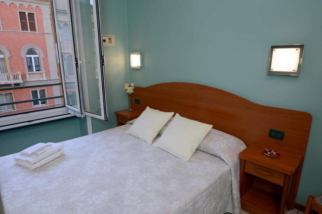 Soana City Rooms Генуя Экстерьер фото